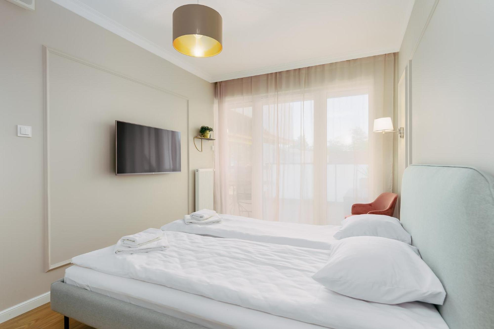 Faro Apartamenty Kasprowicza 20 Basen W Cenie Schwimmbad Im Preis Kolobrzeg Bilik gambar